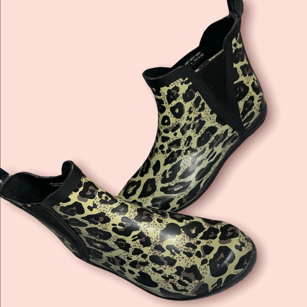 ❤️‍🔥 Capelli New York Rain Boots